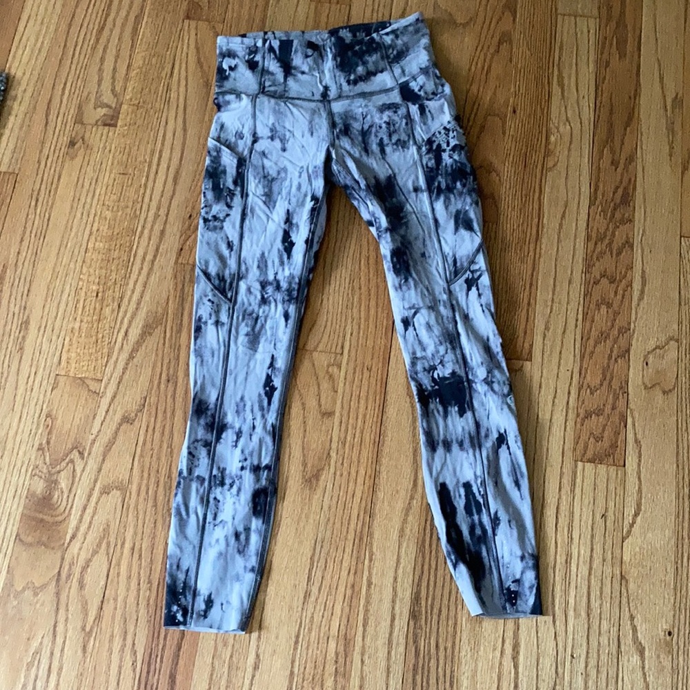 Lululemon fast and frees!!